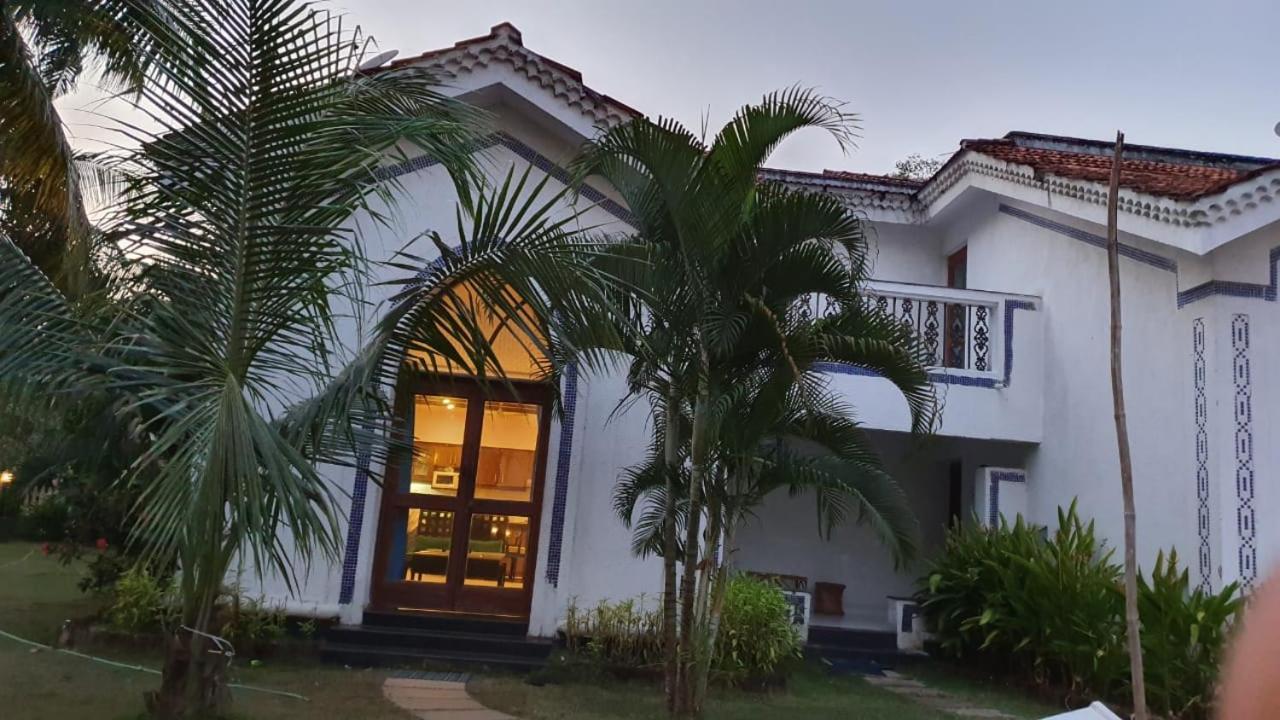 Casa Legend Villa & Apartments Arpora - Baga - Goa エクステリア 写真
